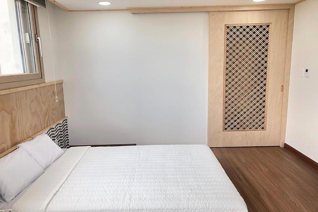 Cheukhu-Dong 19Street Guesthouse Mokpo Ngoại thất bức ảnh