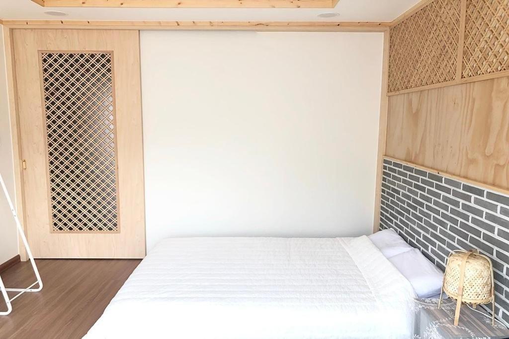 Cheukhu-Dong 19Street Guesthouse Mokpo Ngoại thất bức ảnh