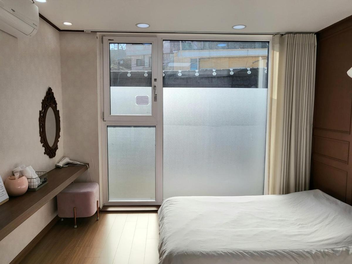 Cheukhu-Dong 19Street Guesthouse Mokpo Ngoại thất bức ảnh