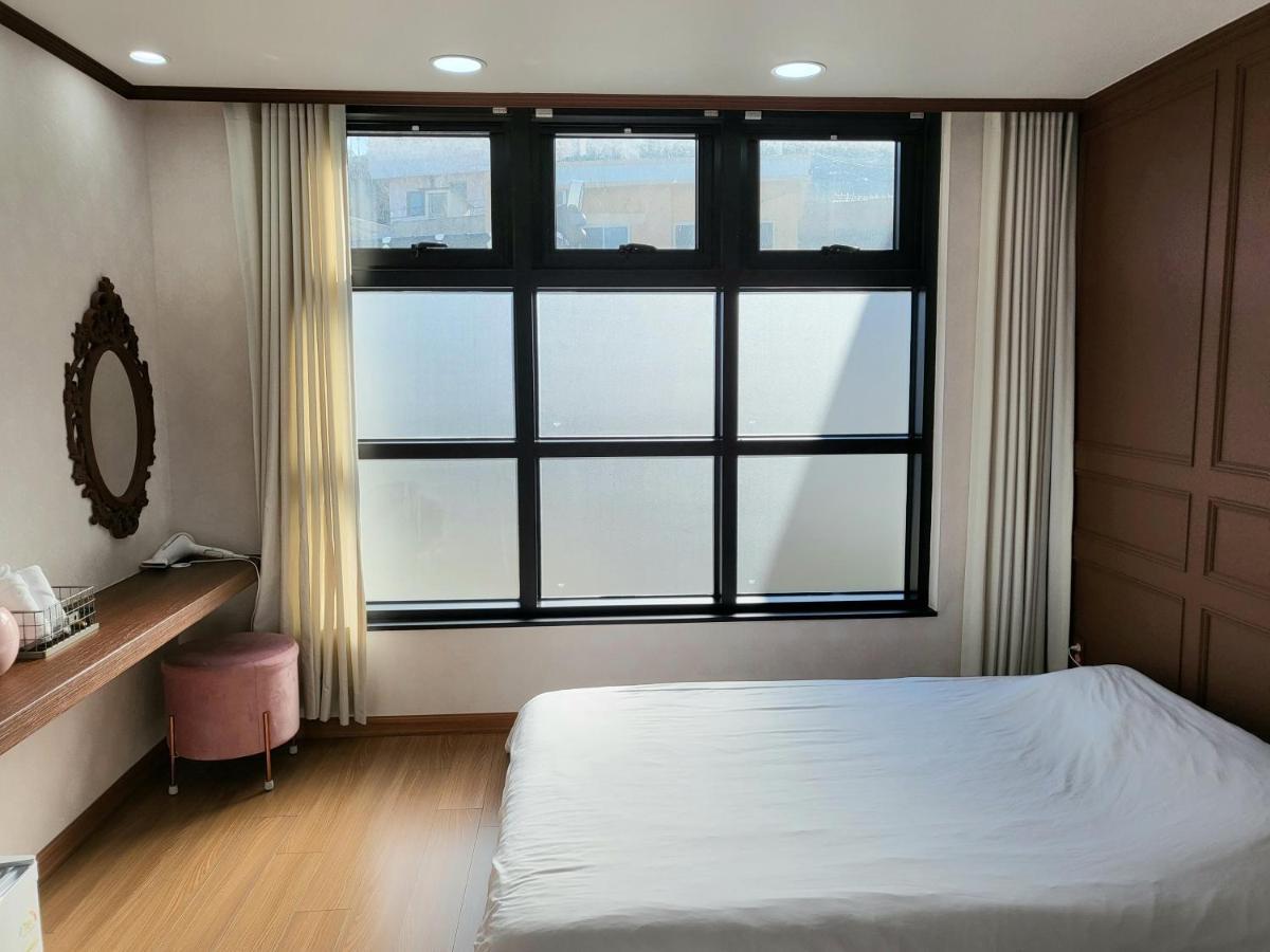 Cheukhu-Dong 19Street Guesthouse Mokpo Ngoại thất bức ảnh