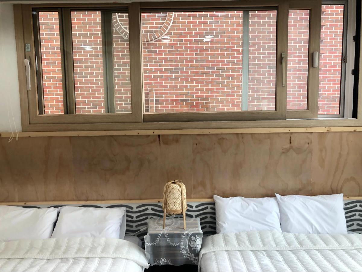 Cheukhu-Dong 19Street Guesthouse Mokpo Ngoại thất bức ảnh