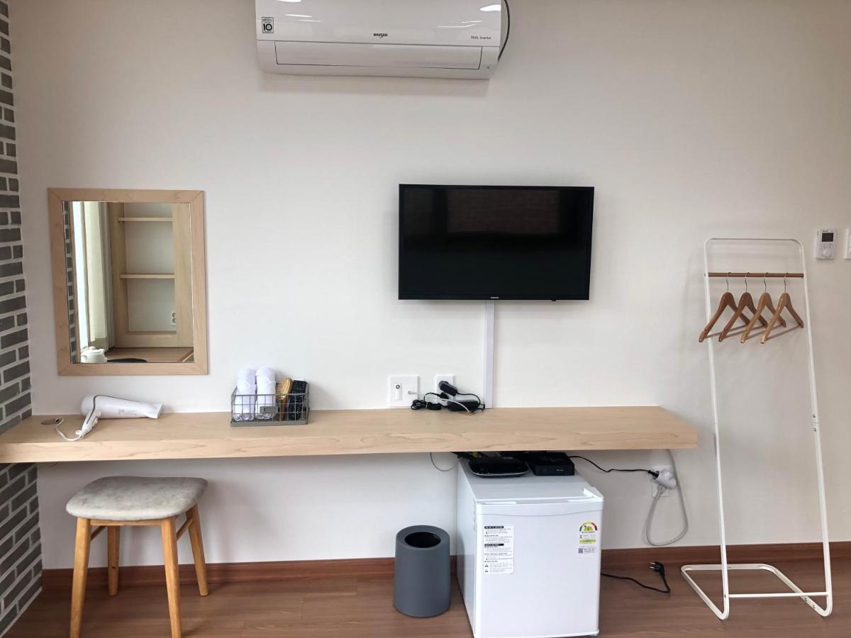 Cheukhu-Dong 19Street Guesthouse Mokpo Ngoại thất bức ảnh